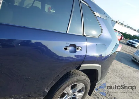 2023 Toyota Rav4 Xle z USA, uszkodzony, nr VIN 2T3P1RFV1PW363707